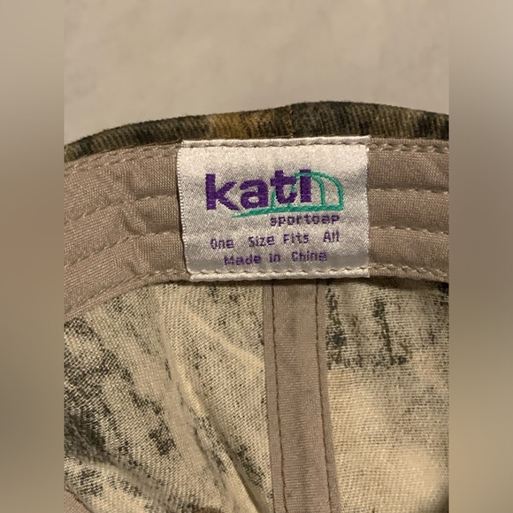 Camo Bear Grizztrick hat with Tags - Picture 8 of 8